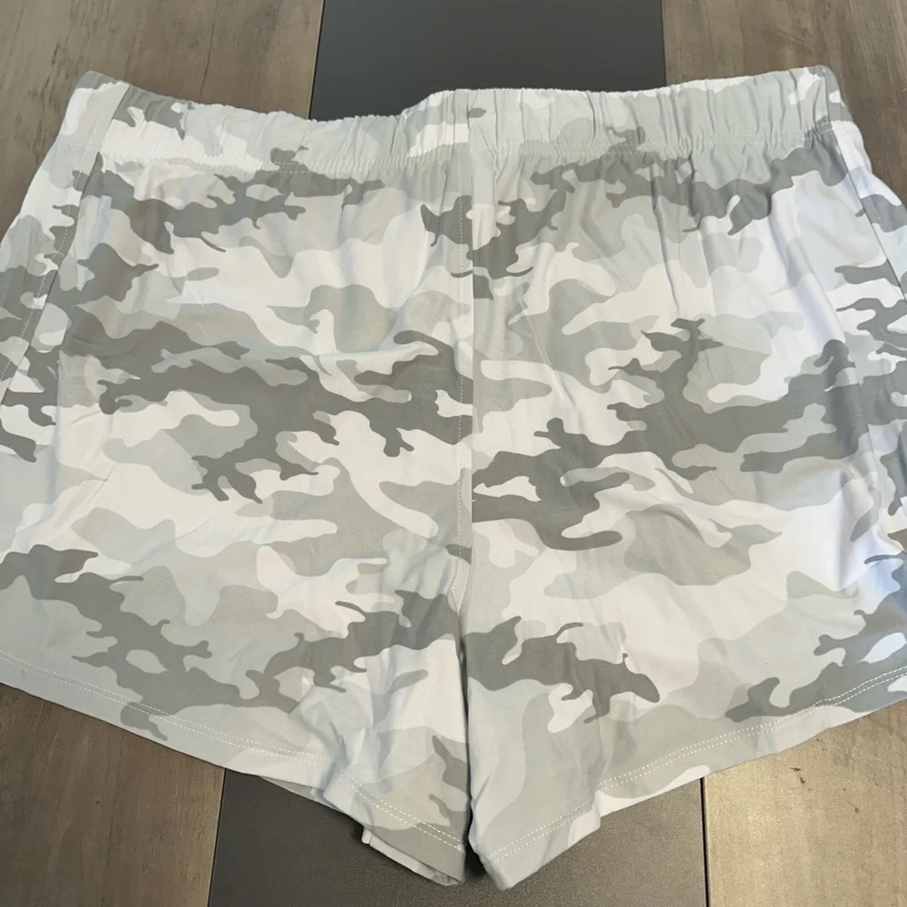 Athletic Works White Camo Shorts XXXL NWT